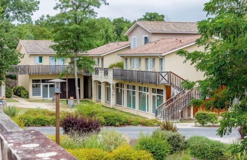 Barbaste Condominio | Apartamento PROCHE DU COURS DU GOLF + piscines sur place