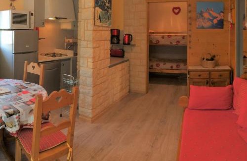 Saint-Sorlin-d'Arves Apartamento | Appart cosy 5pers, terrasse, parking, wifi, proche télésiège - FR-1-417-129