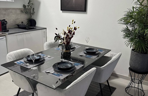 Drancy Apartamento | Appart Design Proche Paris, Stade de France Très Calme