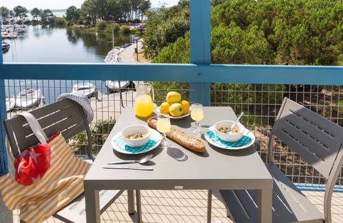 Hourtin Port Condominio | Appart Duplex à Lac Hourtin | Accès Piscine + Terrain de Pétanque