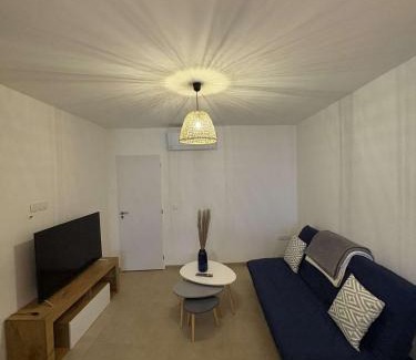 Saint-Fortunat-sur-Eyrieux Apartamento | Appartement fraîchement rénové plein cœur du village