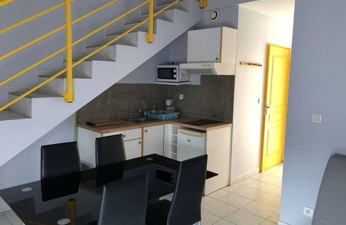 Salon-de-Provence Apartamento | Appart'Hôtel Acadien