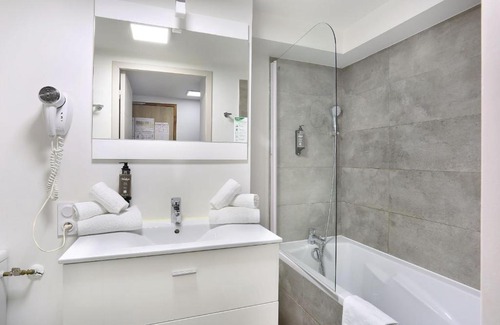 Saint - Aubin - Dupuy Apartamento | Appart Hotel Odalys City Toulouse Colombélie
