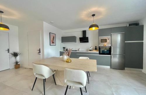 Lunel-Viel Apartamento | APPART'ICI 4 - Spacieux appartement F3