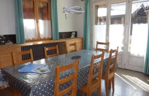Morzine Apartamento | Appart Pointe de Nyon Morzine Centre 4 à 5 pers calme jardin vue parking