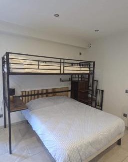 Solignac-sur-Loire Apartamento | Appart RDC à Montagnac vers Le Puy-en-Velay