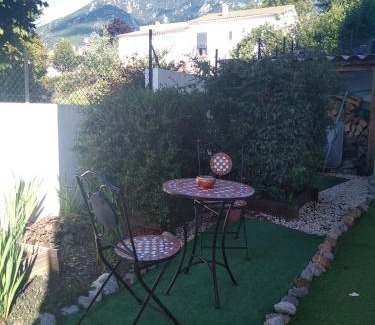Vernet-les-Bains Cabina | Appart Rez de Jardin Chez Anne
