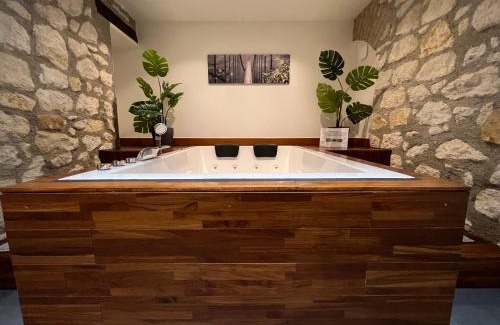 Hincmar Apartamento | Appart Spa Privatif