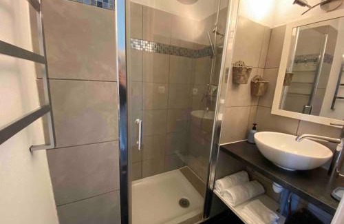 Mediterranee Apartamento | Appart T2 Calme - Centre de Canet - Parking - Clim