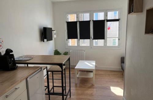 Lasbordes Apartamento | Appart' T2 fonctionnel