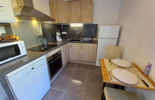 Montelimar Apartamento | Appart T3 avec Cours et Parking Privé
