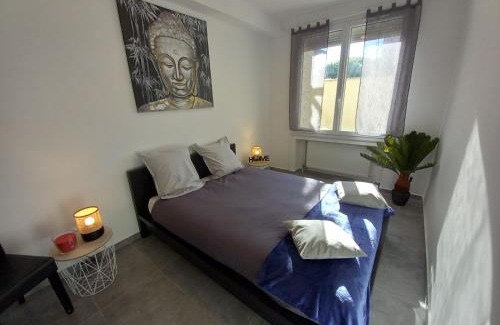 Montelimar Apartamento | Appart T3 avec Cours et Parking Privé