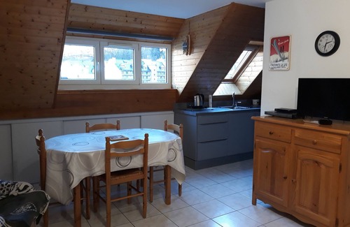 Cauterets Apartamento | Appart.T3 Plein CENTRE, bright, 3*, 2 bedrooms, basement parking, mountain VIEW