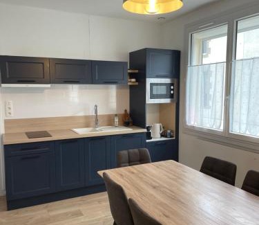 Les Epesses Apartamento | Appart terrasse 4 à 6 adultes linge compris Les Epesses 3 min du parc PUY DU FOUappart cosy et bien équipé