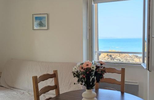 Planguenoual Apartamento | Appart vue mer-au pied du chemin de randonnée " Bassan"
