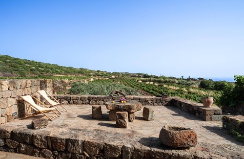 Pantelleria Villa | Appartamento Dammuso Leya - Isol...