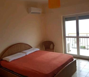 Marina di Gioiosa Ionica Apartamento | Appartamento con vista sul mare