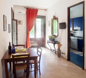 Trapani City Centre Casa | Appartamenti "Elegante & Romantico"