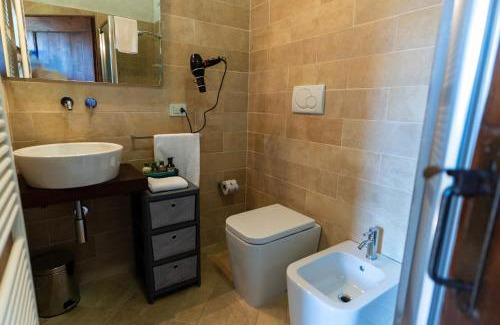 Montecalvo in Foglia Apartamento | Appartamenti con Piscina in Villa CàBrandano nelle Marche Italy