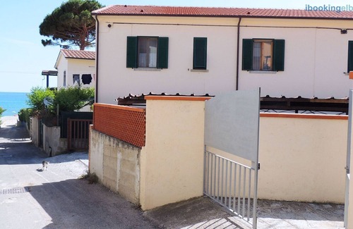Seccheto Apartamento | Montecristo apartment - a few steps from the Seccheto beach
