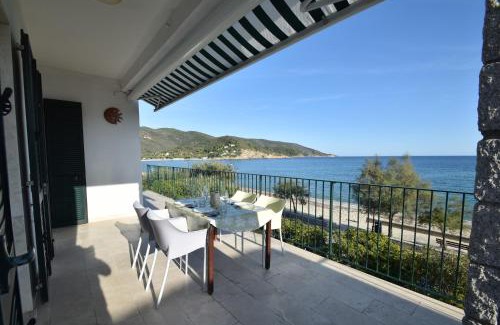 Marina di Campo Apartamento | Appartamenti Montecristo - Fronte mare in posizione unica