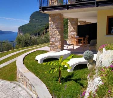Arias Apartamento | Appartamenti Villa Vagne by Gardadomusmea