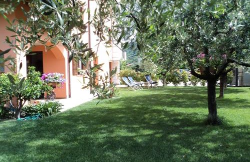 Torbole sul Garda Apartamento | Appartamenti Villa Adriana