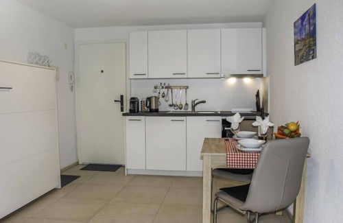 Muralto Apartamento | Appartamento 2- Giardino by Interhome