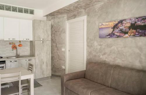 Agropoli Apartamento | Appartamento 4 posti letto, vicino al centro e al mare, con terrazza, aria condizionata, parcheggio privato e wifi