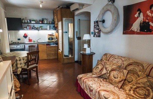 Sturla Apartamento | Appartamento a 10 metri dal mare (con posto auto)