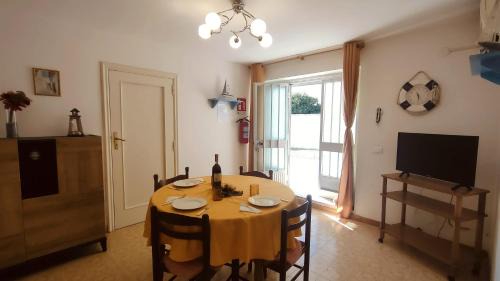 Santa Cesarea Terme Casa | Appartamento Arno 200 mt dal mare e vicino ad altre belle località salentine