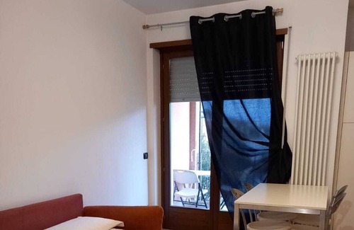 Sud Apartamento | Appartamento a Pochi Minuti Dalla Città Vicino Alla Fiera e Ospedale Borgo Roma
