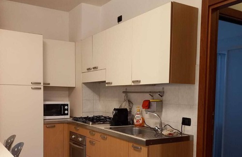 Sud Apartamento | Appartamento a Pochi Minuti Dalla Città Vicino Alla Fiera e Ospedale Borgo Roma