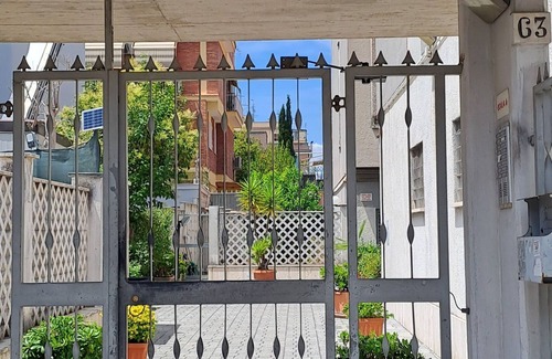 Prenestino-Centocelle Apartamento | Appartamento a Roma - A&M House Per Vivere Roma in Libertà. Metro C a 200mt