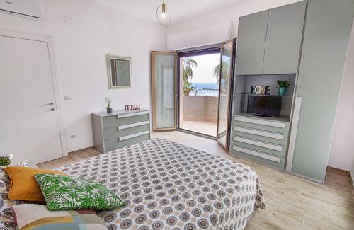 Martinsicuro Apartamento | Appartamento Alighieri primissima fila mare