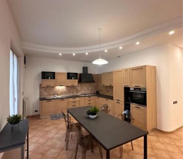 Camerano Apartamento | Appartamento Belvedere con Piscina - Le Grotte Rooms And Apartments
