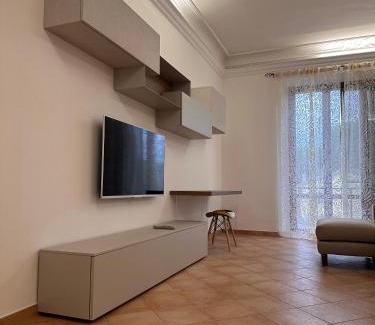 Camerano Apartamento | Appartamento Belvedere con Piscina - Le Grotte Rooms And Apartments