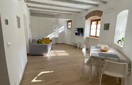 Rovereto Apartamento | Appartamento Borgo San Tomaso, tra storia e natura