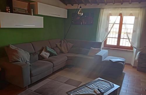 Castiglion Fosco Apartamento | Appartamento caratteristico su borgo "da Leone"