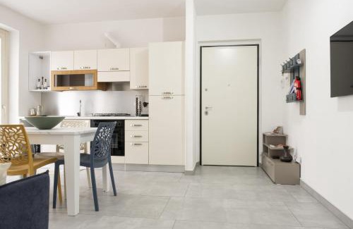 Luino Apartamento | Appartamento Clalia
