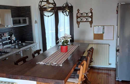 Aviatico Apartamento | Appartamento con Camino a Legna, Giardino Privato Recintato e Vista Spettacolare