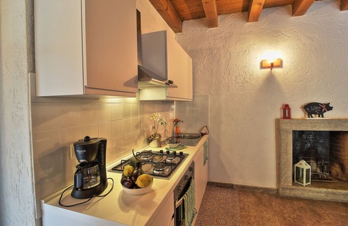 Montioni Apartamento | Appartamento con piscina 10 posti letto
