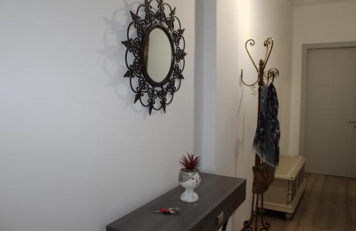 Sanremo Centre Apartamento | Appartamento con posto auto Rocca Antica