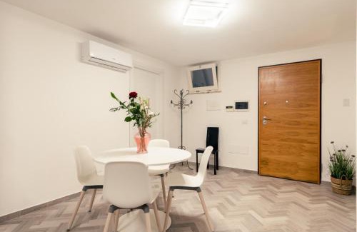 Latina Apartamento | Appartamento Confort 5 minuti dalla Stazione e 45 da Roma