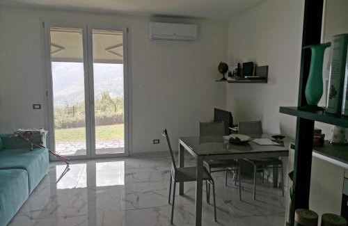 Tavernola Apartamento | Appartamento Daniela