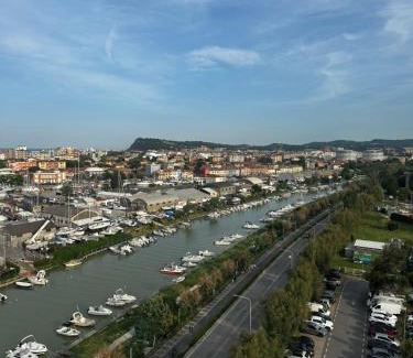 Pesaro Apartamento | Appartamento fronte mare con vista mozzafiato