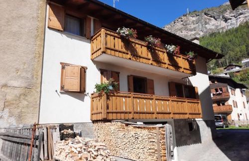Isolaccia Apartamento | Appartamento Genziana