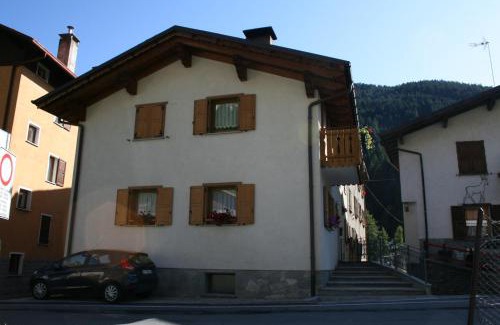 Isolaccia Apartamento | Appartamento Genziana