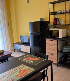 Gabicce Mare Apartamento | Appartamento Girasole