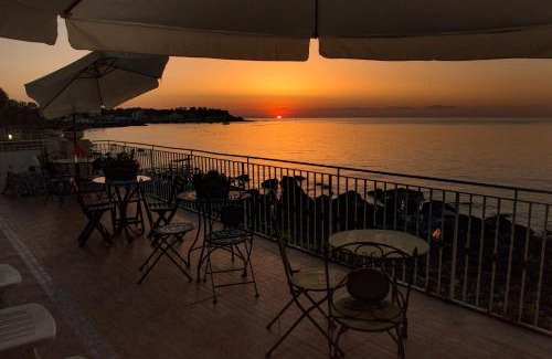 Aci Castello Apartamento | Appartamento in Villa Agnese